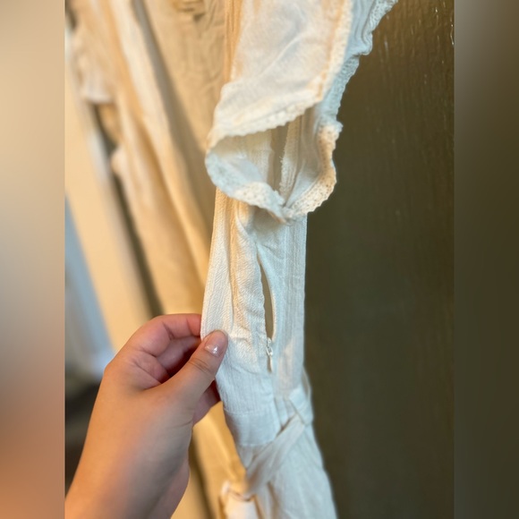 NWOT Beautiful Delicate Urban Outfitters Jumpsuit - Picture 6 of 10